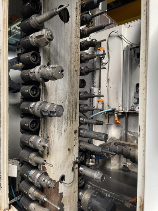 Obróbka metali i inne maszyny dostawcy z branży motoryzacyjnej-6